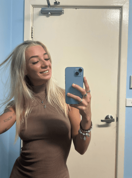 Courtney | Your Girlfriend Next Door