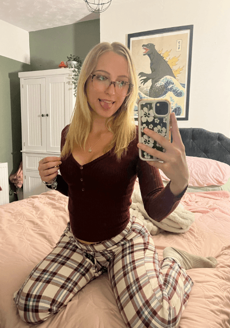 Poppy Hart ππ€